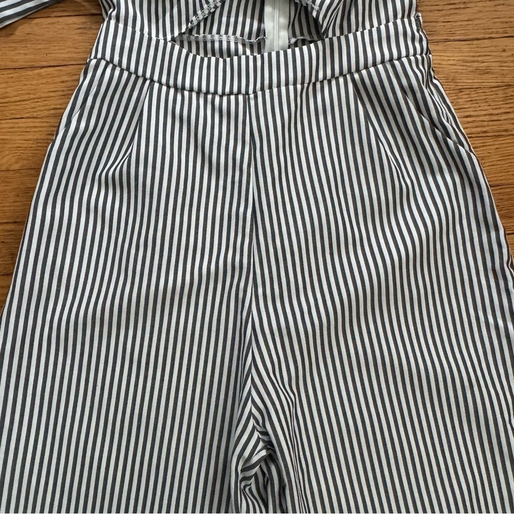 Women’s Jumpsuit Blue and White Size S Casual, Romper,‎ Relaxed, Comfy - Picture 5 of 10